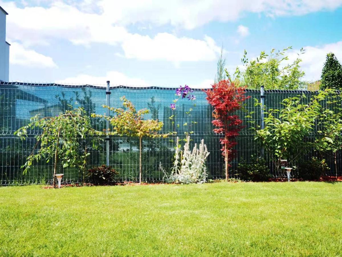 Yipin Villa Prague Exterior photo